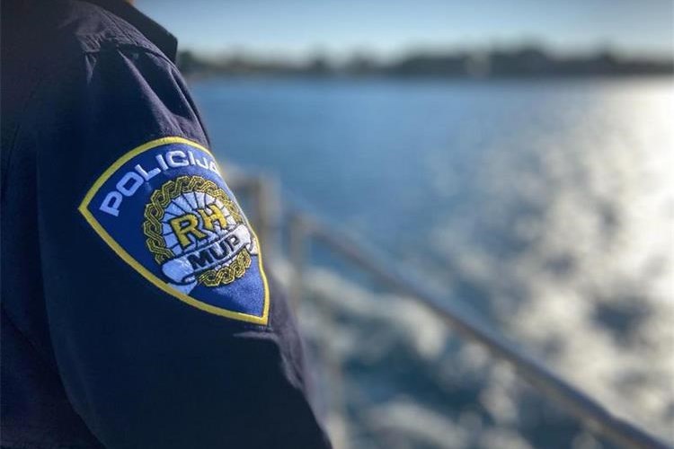 Slika /PU_SK/SLIKE -novo/12 policija more.jpg